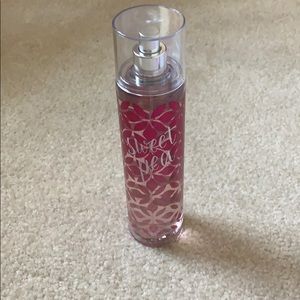 Bath and body works unopened sweet pea body spray